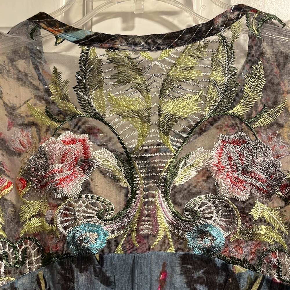 Aratta Silent Journey Floral Tunic Size Medium - Picture 6 of 8